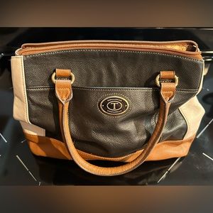 Tignanello  leather shoulder bag